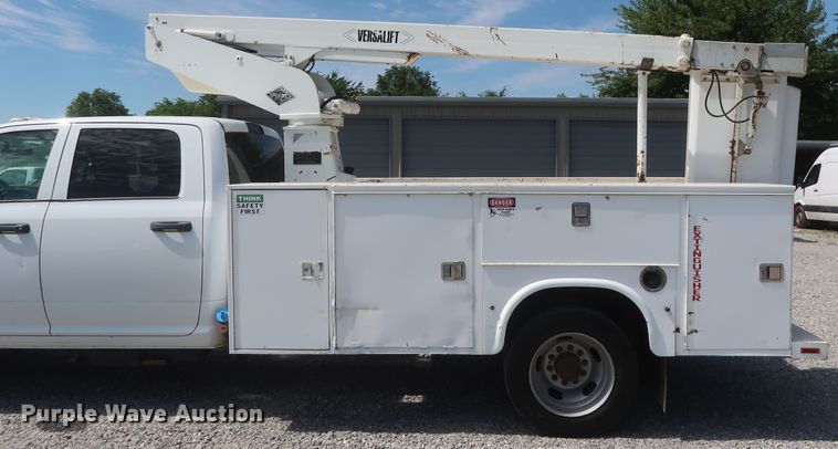image for item GS9942 2011 Dodge Ram 4500HD  Crew Cab bucket truck