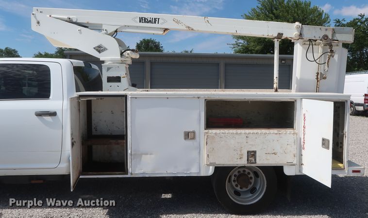 image for item GS9942 2011 Dodge Ram 4500HD  Crew Cab bucket truck