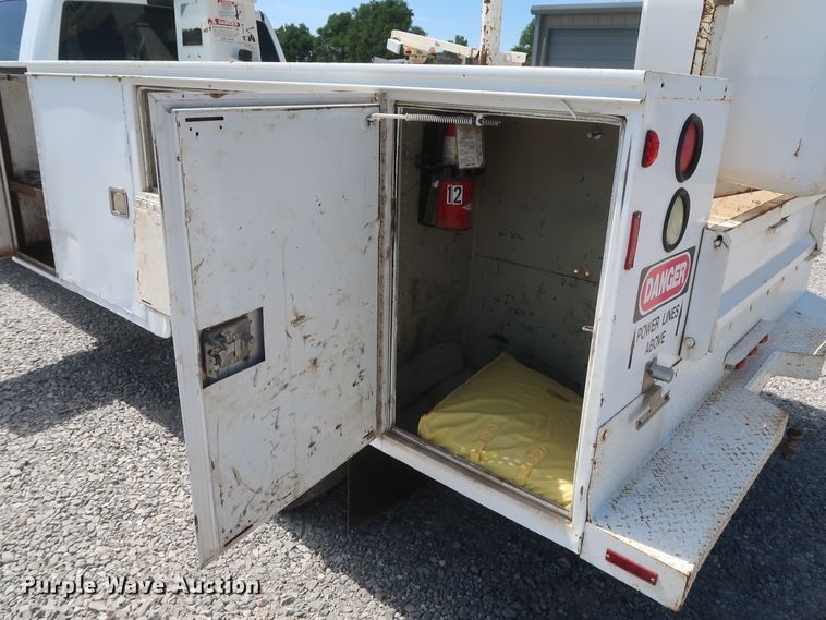 image for item GS9942 2011 Dodge Ram 4500HD  Crew Cab bucket truck