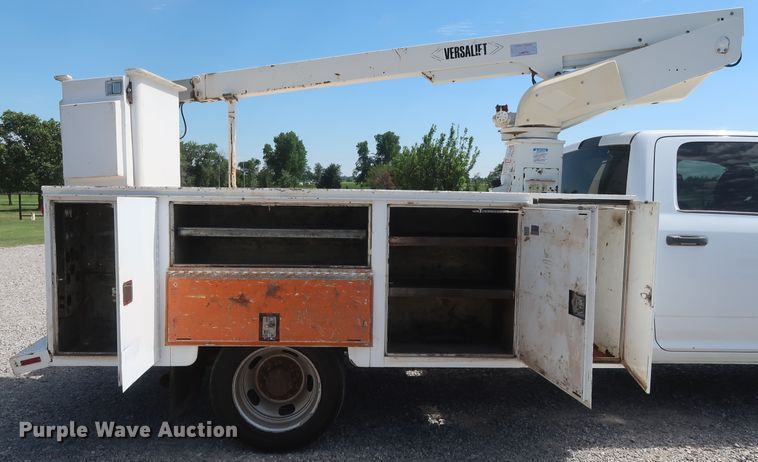 image for item GS9942 2011 Dodge Ram 4500HD  Crew Cab bucket truck