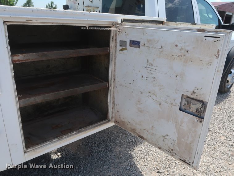 image for item GS9942 2011 Dodge Ram 4500HD  Crew Cab bucket truck