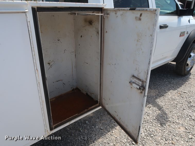 image for item GS9942 2011 Dodge Ram 4500HD  Crew Cab bucket truck