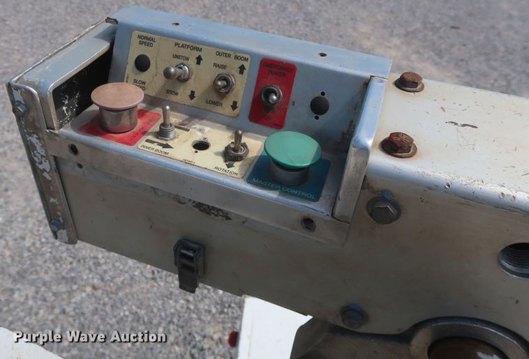 image for item GS9942 2011 Dodge Ram 4500HD  Crew Cab bucket truck