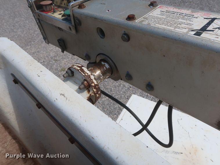 image for item GS9942 2011 Dodge Ram 4500HD  Crew Cab bucket truck