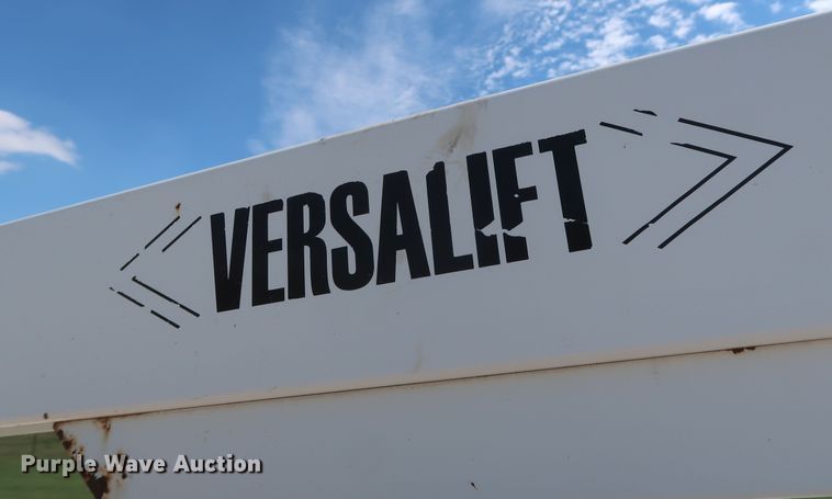 image for item GS9942 2011 Dodge Ram 4500HD  Crew Cab bucket truck