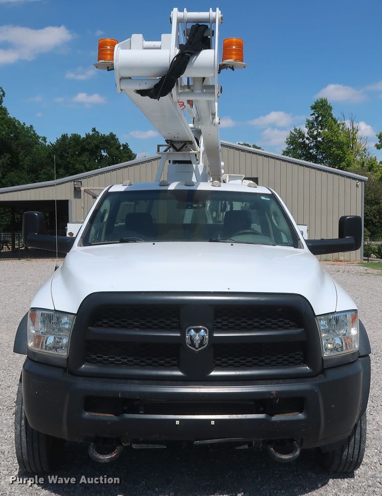 image for item GS9944 2015 Dodge Ram 5500HD  bucket truck