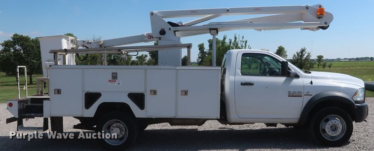 image for item GS9944 2015 Dodge Ram 5500HD  bucket truck