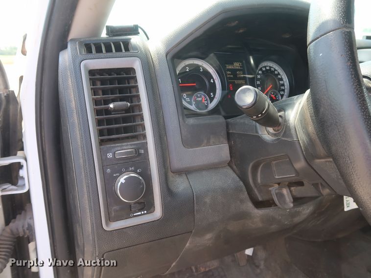 image for item GS9944 2015 Dodge Ram 5500HD  bucket truck