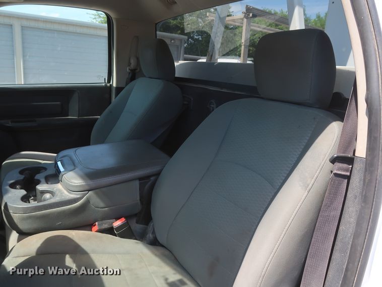 image for item GS9944 2015 Dodge Ram 5500HD  bucket truck