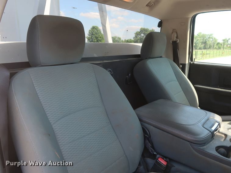 image for item GS9944 2015 Dodge Ram 5500HD  bucket truck