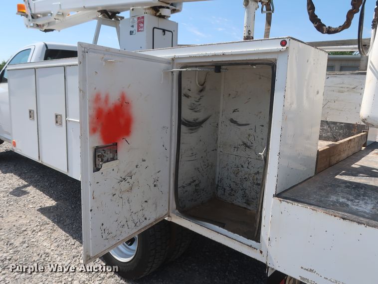 image for item GS9944 2015 Dodge Ram 5500HD  bucket truck