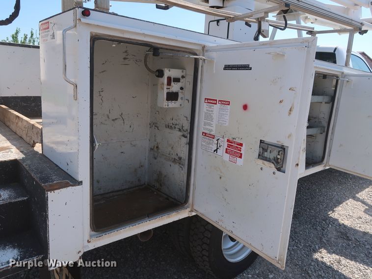 image for item GS9944 2015 Dodge Ram 5500HD  bucket truck