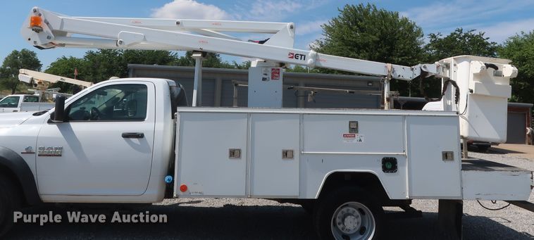image for item GS9944 2015 Dodge Ram 5500HD  bucket truck