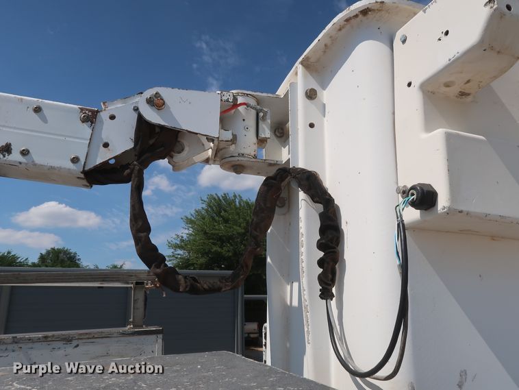 image for item GS9944 2015 Dodge Ram 5500HD  bucket truck