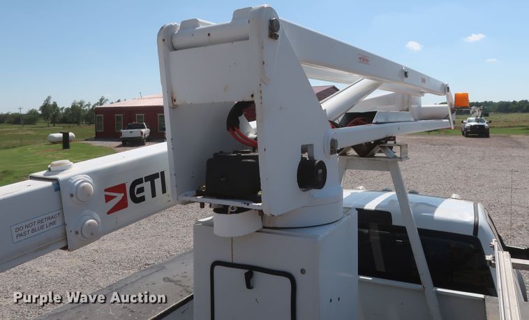 image for item GS9944 2015 Dodge Ram 5500HD  bucket truck