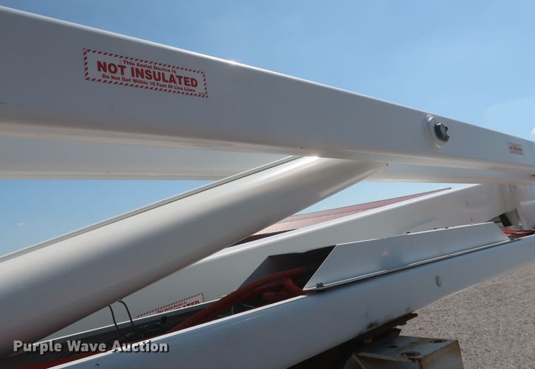 image for item GS9944 2015 Dodge Ram 5500HD  bucket truck