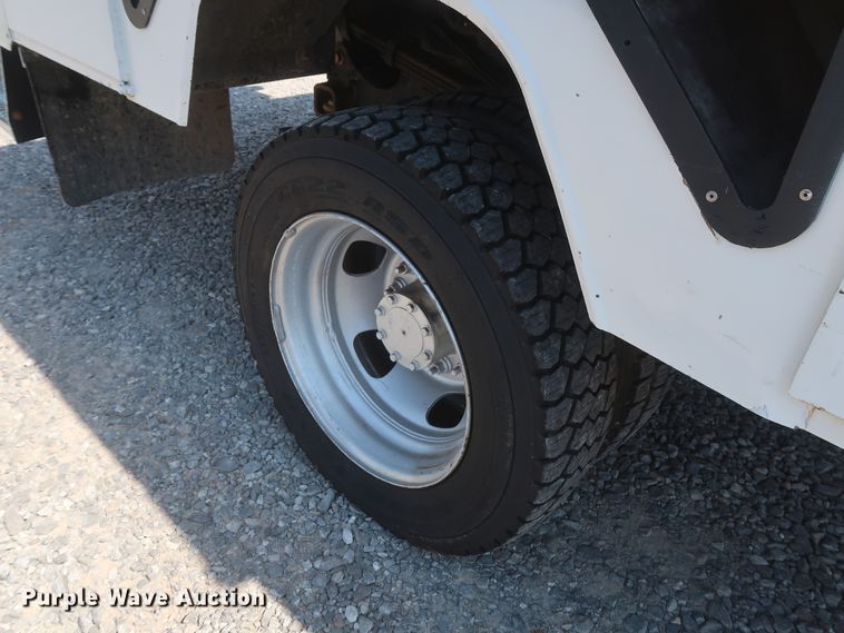 image for item GS9944 2015 Dodge Ram 5500HD  bucket truck