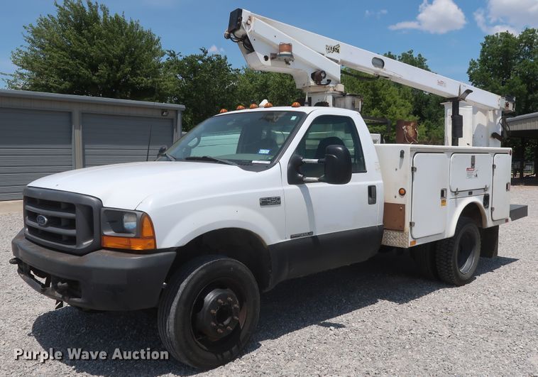 image for item GS9970 2000 Ford F450 Super Duty  bucket truck