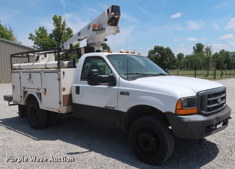 image for item GS9970 2000 Ford F450 Super Duty  bucket truck