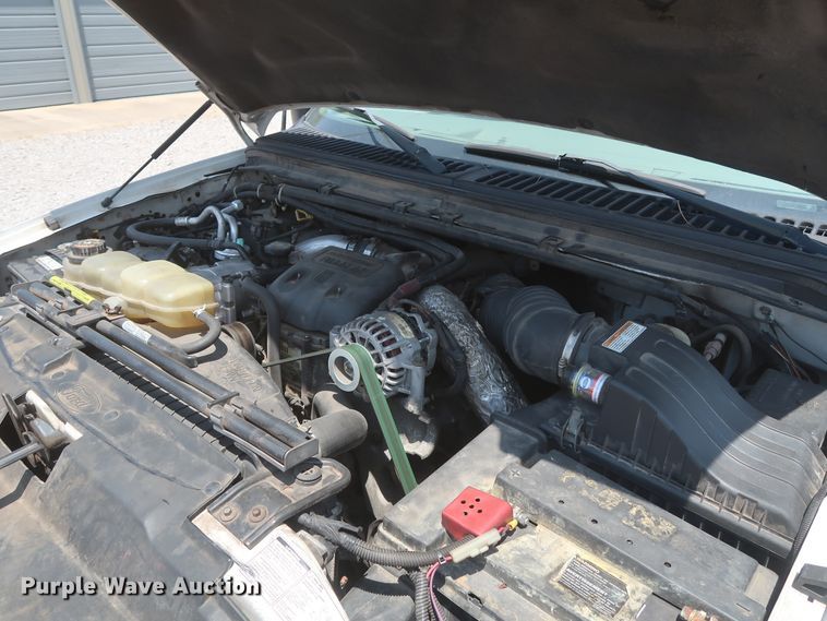 image for item GS9970 2000 Ford F450 Super Duty  bucket truck