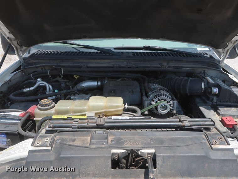 image for item GS9970 2000 Ford F450 Super Duty  bucket truck