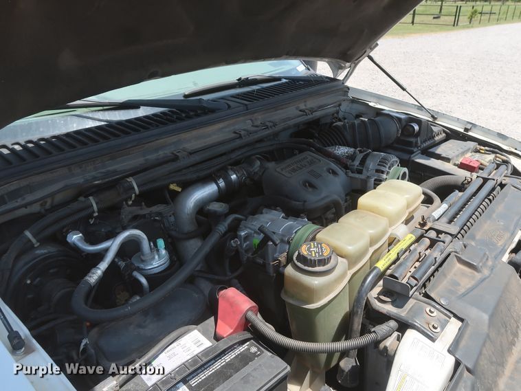 image for item GS9970 2000 Ford F450 Super Duty  bucket truck