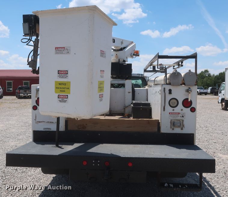 image for item GS9970 2000 Ford F450 Super Duty  bucket truck