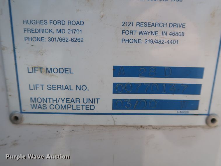 image for item GS9970 2000 Ford F450 Super Duty  bucket truck