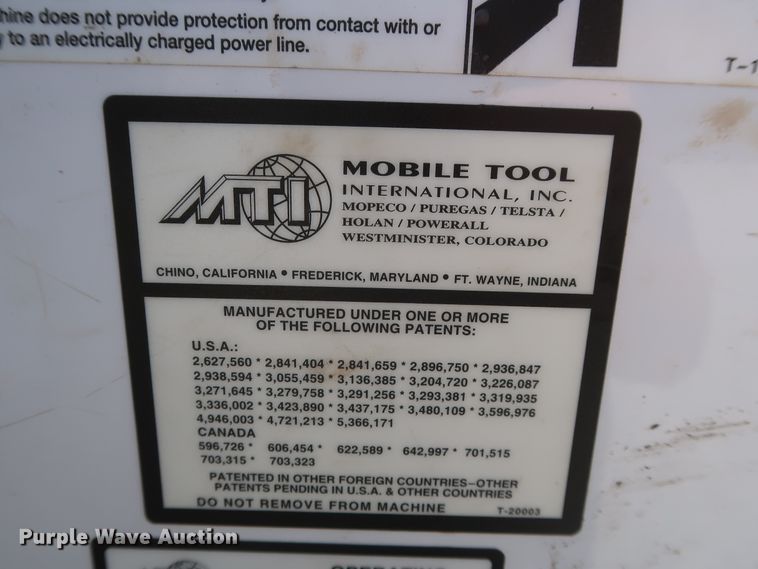 image for item GS9970 2000 Ford F450 Super Duty  bucket truck