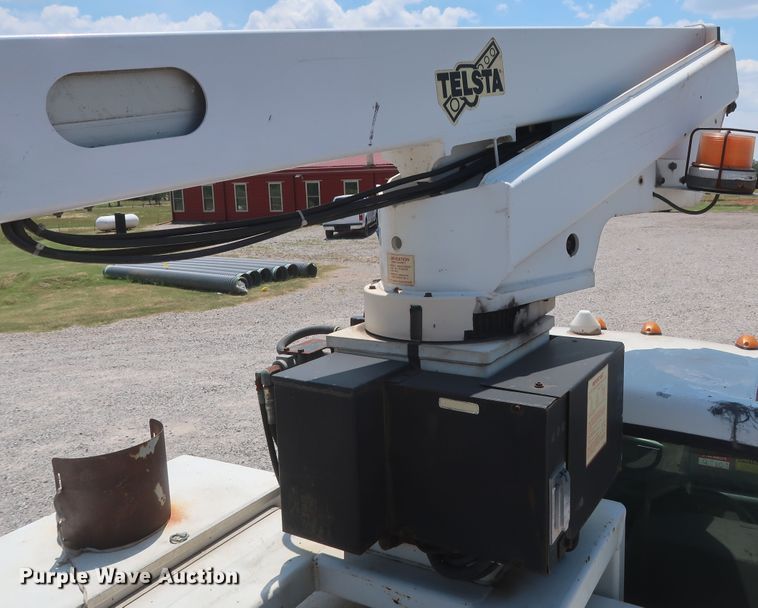 image for item GS9970 2000 Ford F450 Super Duty  bucket truck