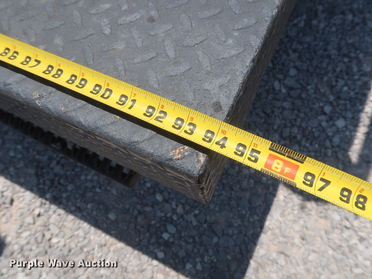 image for item GS9970 2000 Ford F450 Super Duty  bucket truck