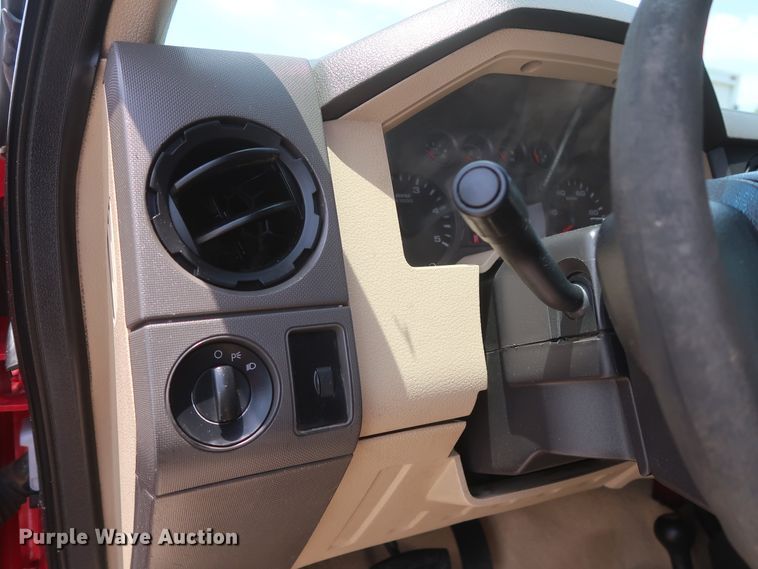 image for item GS9972 2008 Ford F450 Super Duty XL  Crew Cab flatbed truck