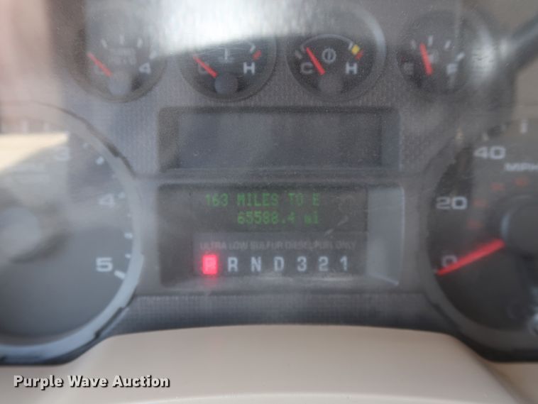 image for item GS9972 2008 Ford F450 Super Duty XL  Crew Cab flatbed truck