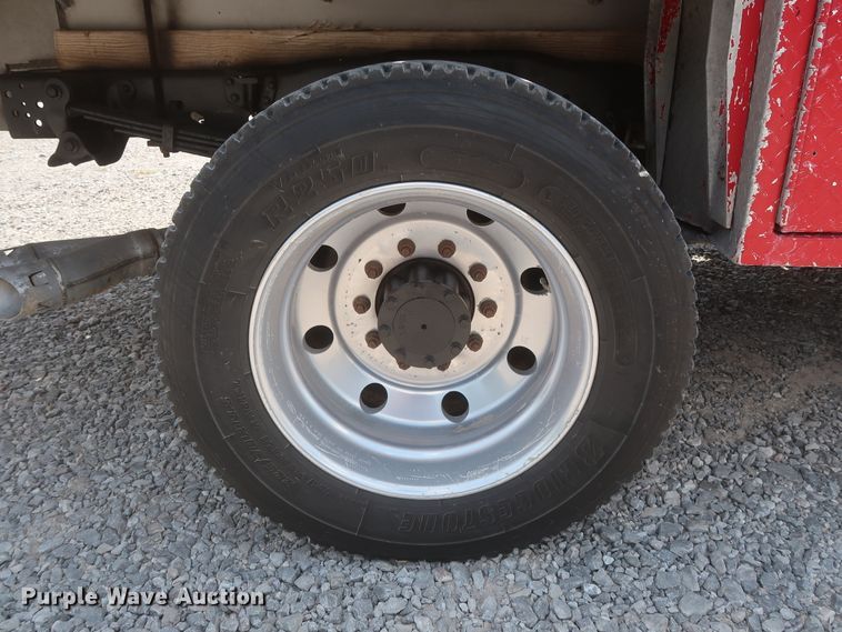 image for item GS9972 2008 Ford F450 Super Duty XL  Crew Cab flatbed truck