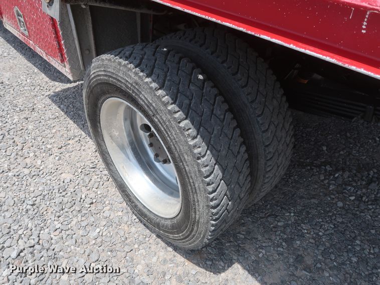 image for item GS9972 2008 Ford F450 Super Duty XL  Crew Cab flatbed truck