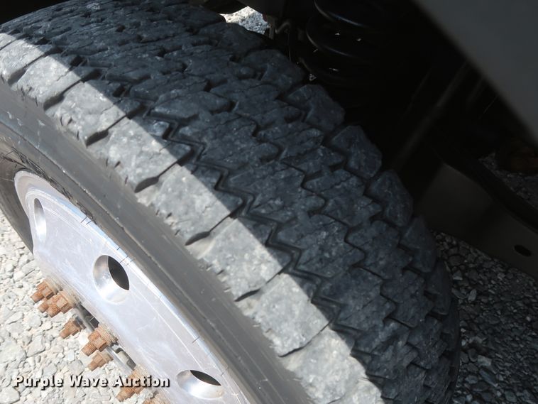 image for item GS9972 2008 Ford F450 Super Duty XL  Crew Cab flatbed truck