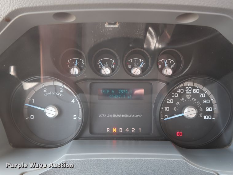 image for item GS9973 2011 Ford F650 Super Duty XL  bucket truck