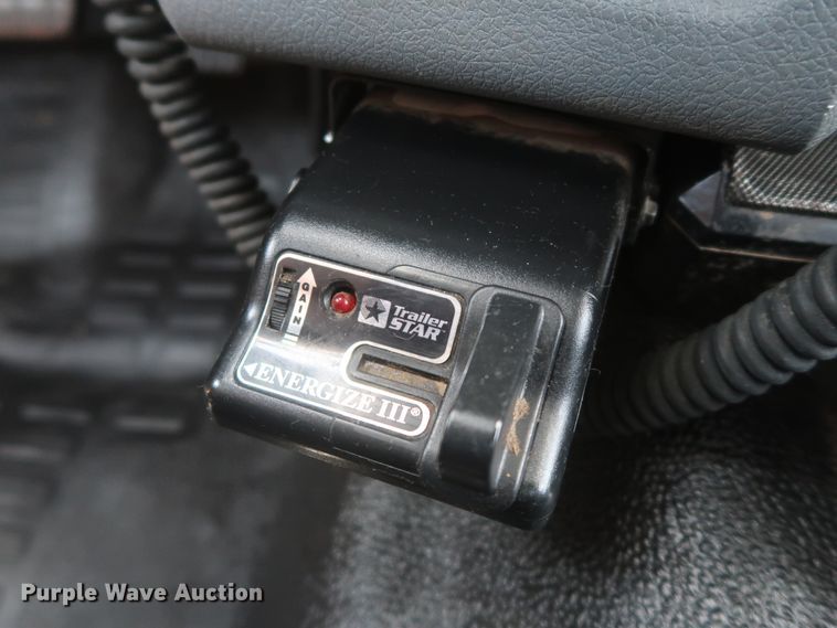 image for item GS9973 2011 Ford F650 Super Duty XL  bucket truck