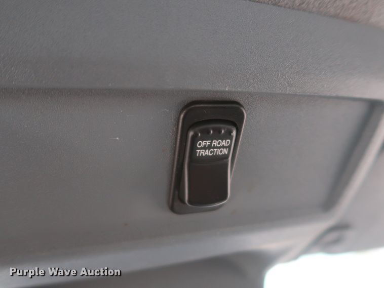 image for item GS9973 2011 Ford F650 Super Duty XL  bucket truck