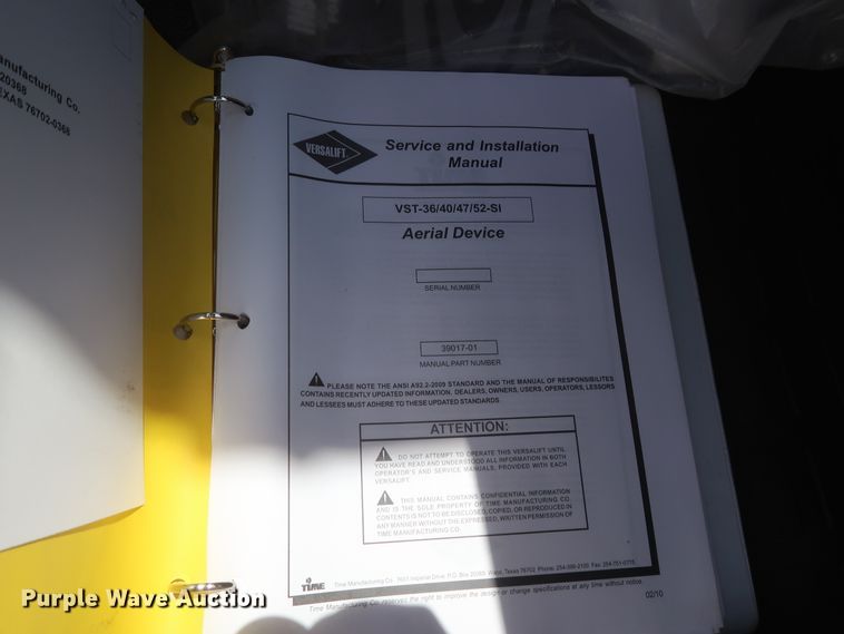 image for item GS9973 2011 Ford F650 Super Duty XL  bucket truck