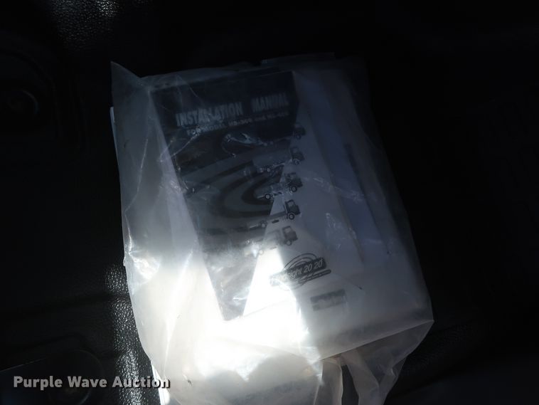 image for item GS9973 2011 Ford F650 Super Duty XL  bucket truck