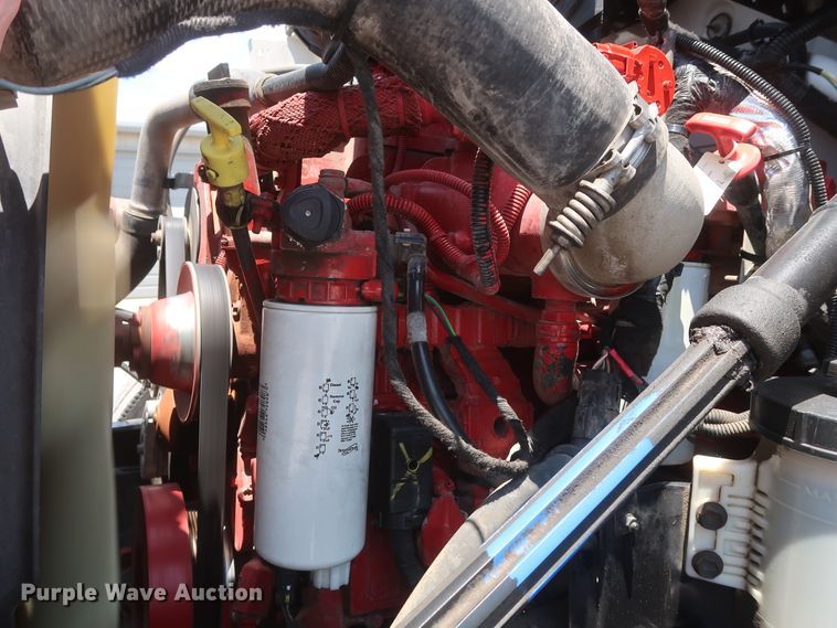 image for item GS9973 2011 Ford F650 Super Duty XL  bucket truck