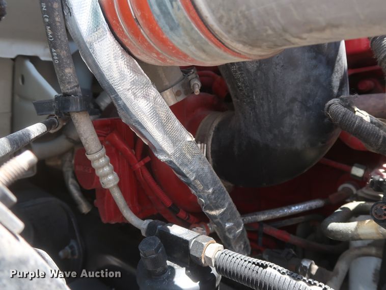 image for item GS9973 2011 Ford F650 Super Duty XL  bucket truck