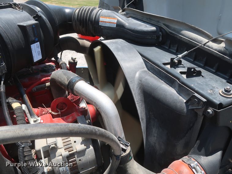 image for item GS9973 2011 Ford F650 Super Duty XL  bucket truck