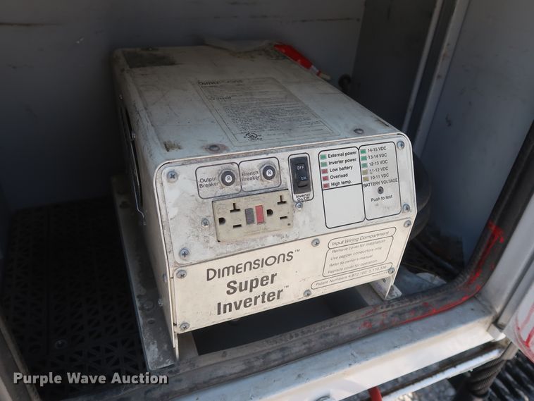 image for item GS9973 2011 Ford F650 Super Duty XL  bucket truck