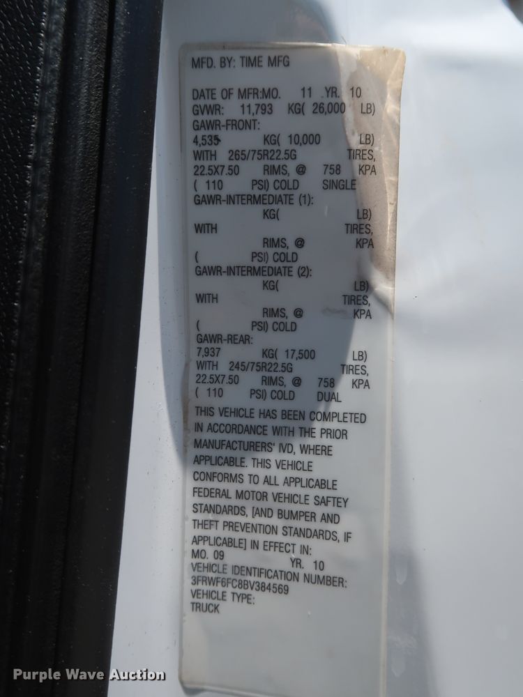 image for item GS9973 2011 Ford F650 Super Duty XL  bucket truck