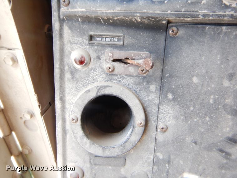 image for item GT9236 1984 International Transfer 4300  semi truck