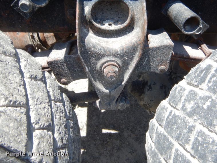 image for item GT9236 1984 International Transfer 4300  semi truck