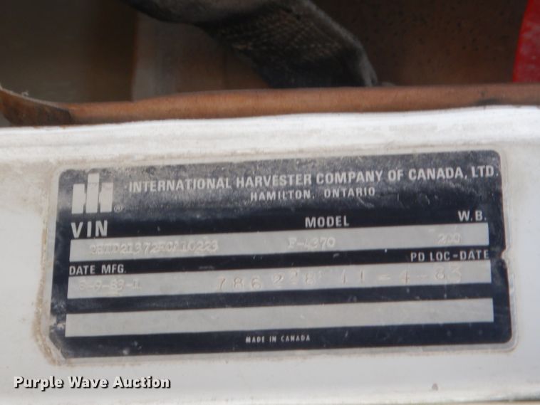 image for item GT9236 1984 International Transfer 4300  semi truck