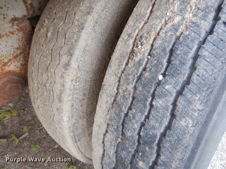 image for item GT9272 1998 Great Dane dry van trailer